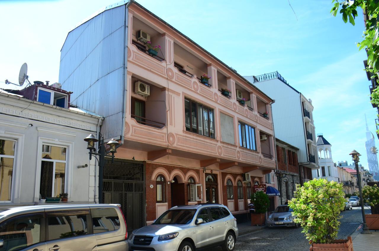 Hostel Batumi Globus Exterior foto